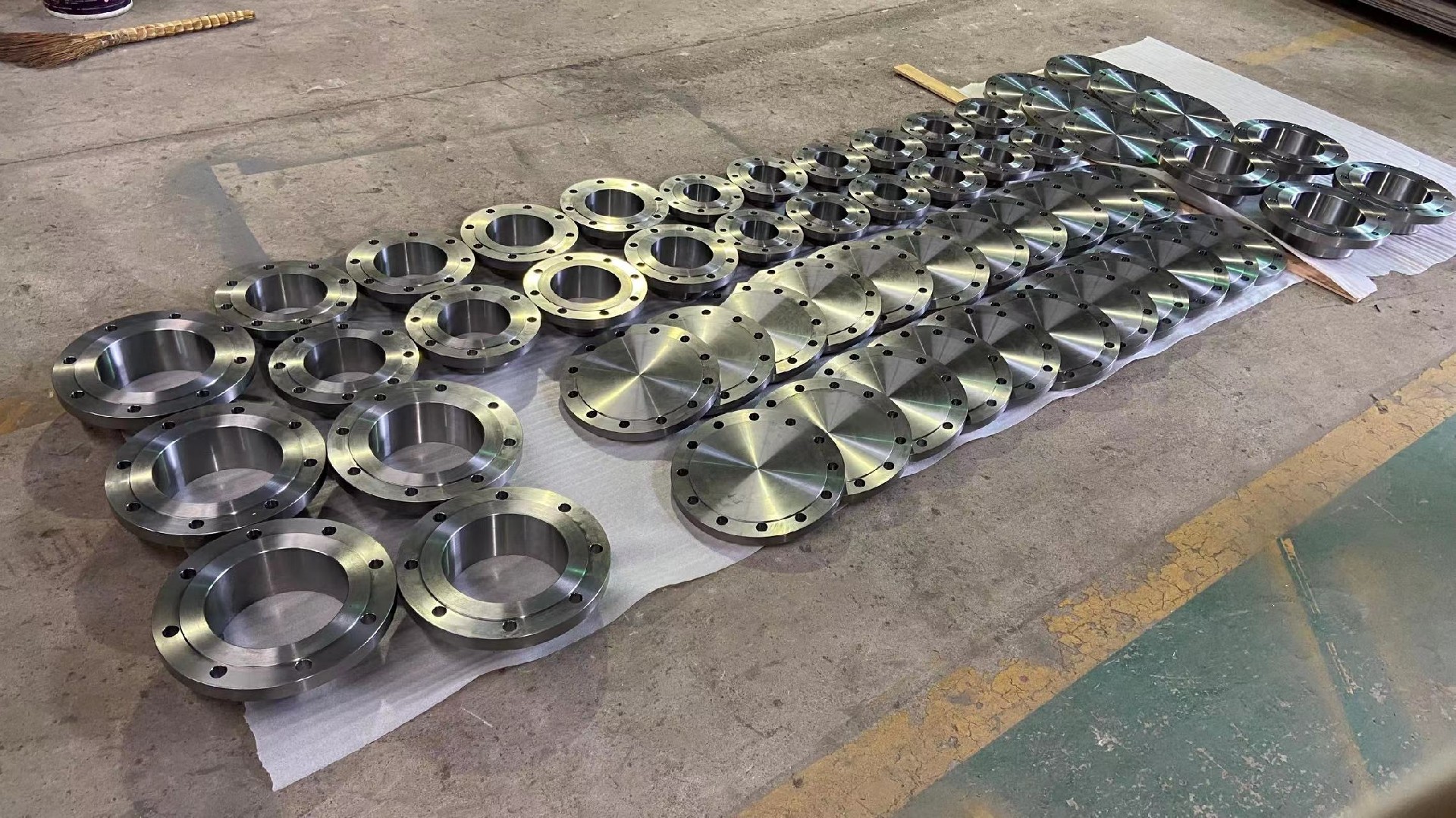 鋯法蘭,鋯法蘭蓋