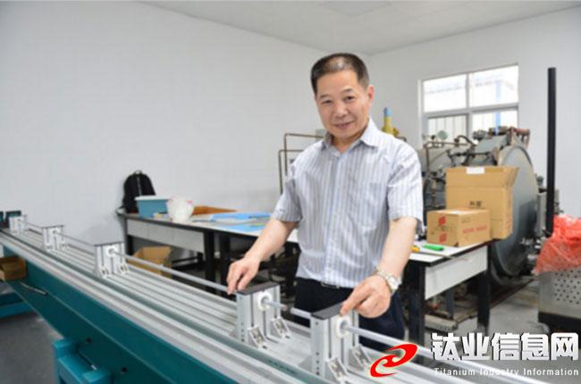 曹增強教授解決鈦合金和復合材料結構鉚接問題